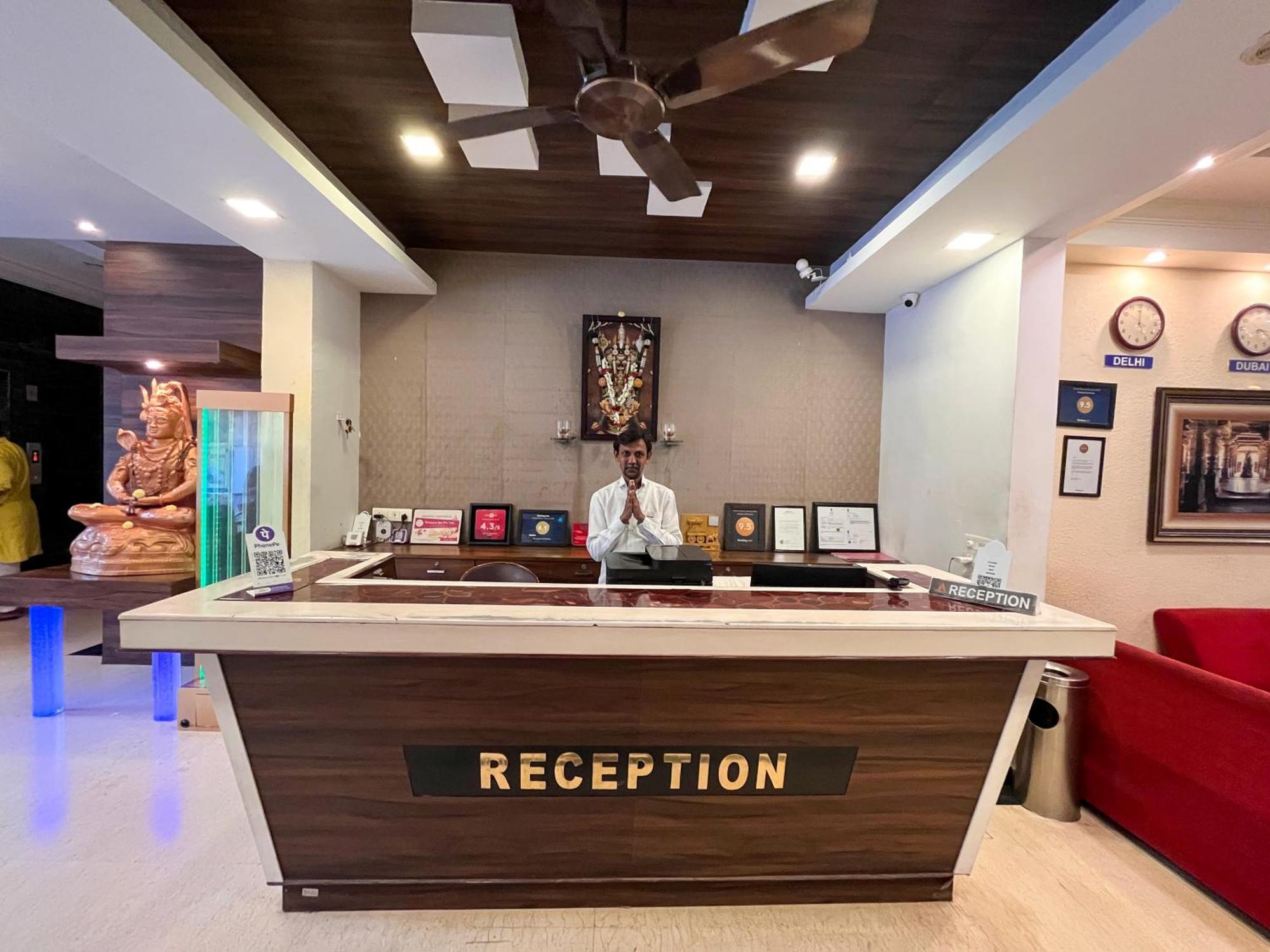 Ananya Comfortss Hospet Exterior photo