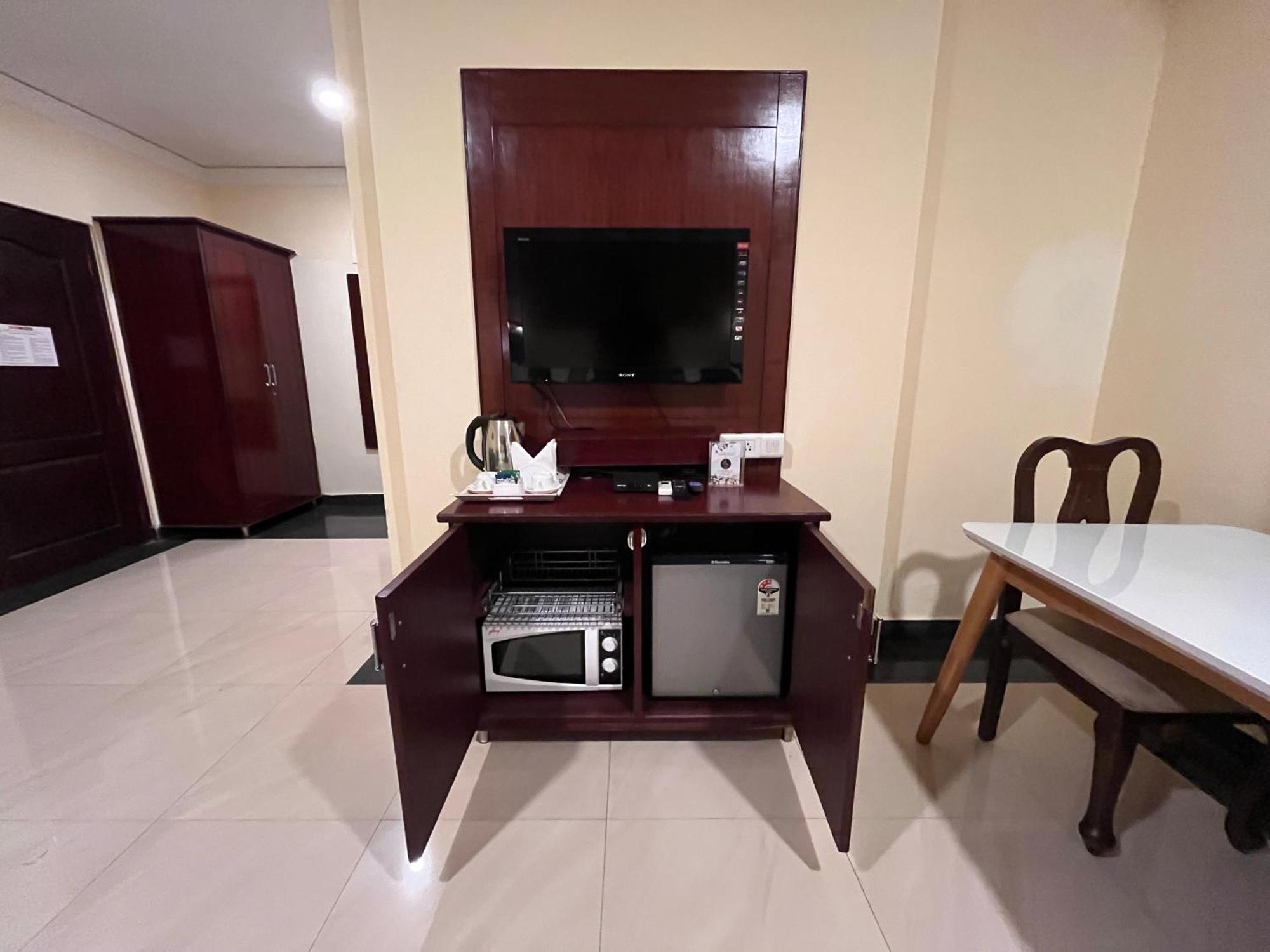 Ananya Comfortss Hospet Exterior photo